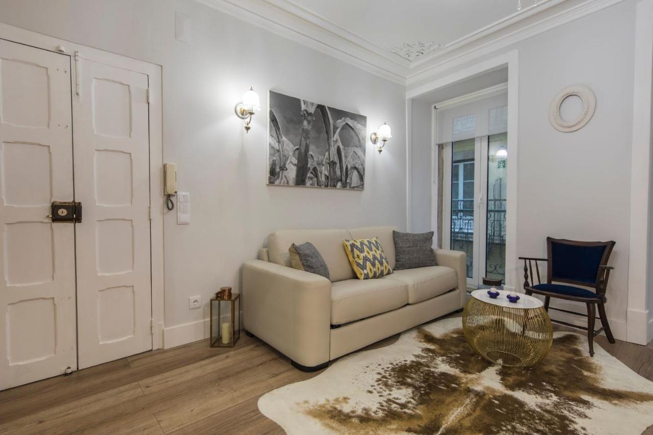 Lovelystay - Vintage Flat Near Santa Justa Elevator! Lisbon Exterior photo